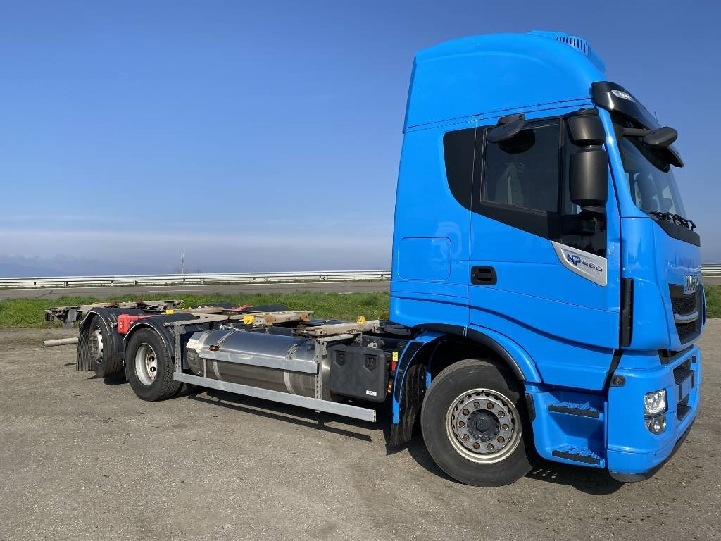 Iveco STRALIS 460NP LNG RETARDER - Cab chassis truck: picture 3 Iveco STRALIS 460NP LNG RETARDER - Cab chassis truck: picture 3