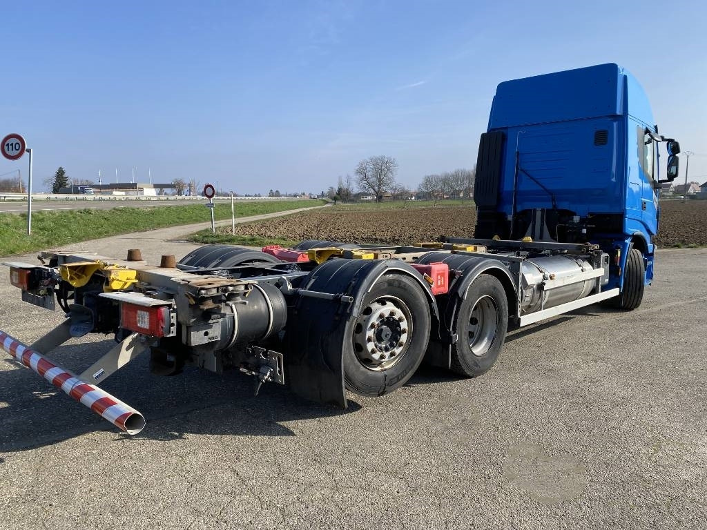 Iveco STRALIS 460NP LNG RETARDER - Cab chassis truck: picture 4 Iveco STRALIS 460NP LNG RETARDER - Cab chassis truck: picture 4