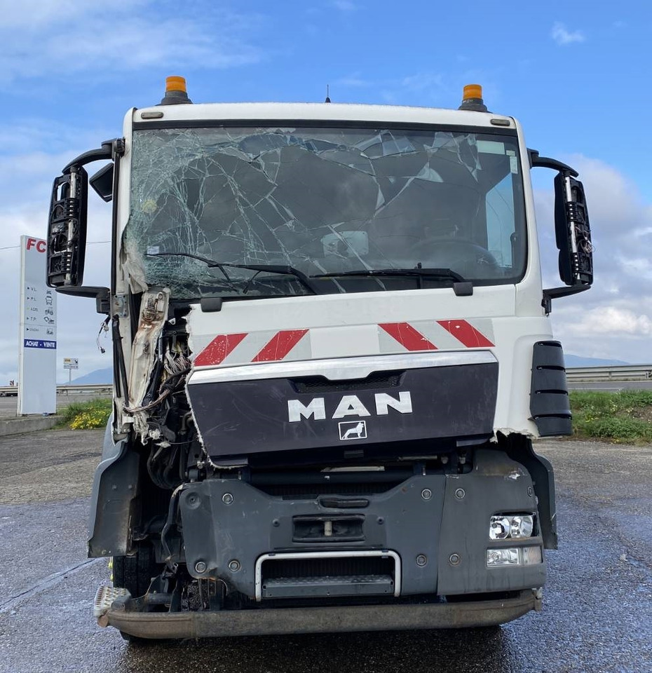 MAN TGS 26.360-6x2 FAUN VR5Z/ZÖLLER endommagé - Garbage truck: picture 3 MAN TGS 26.360-6x2 FAUN VR5Z/ZÖLLER endommagé - Garbage truck: picture 3