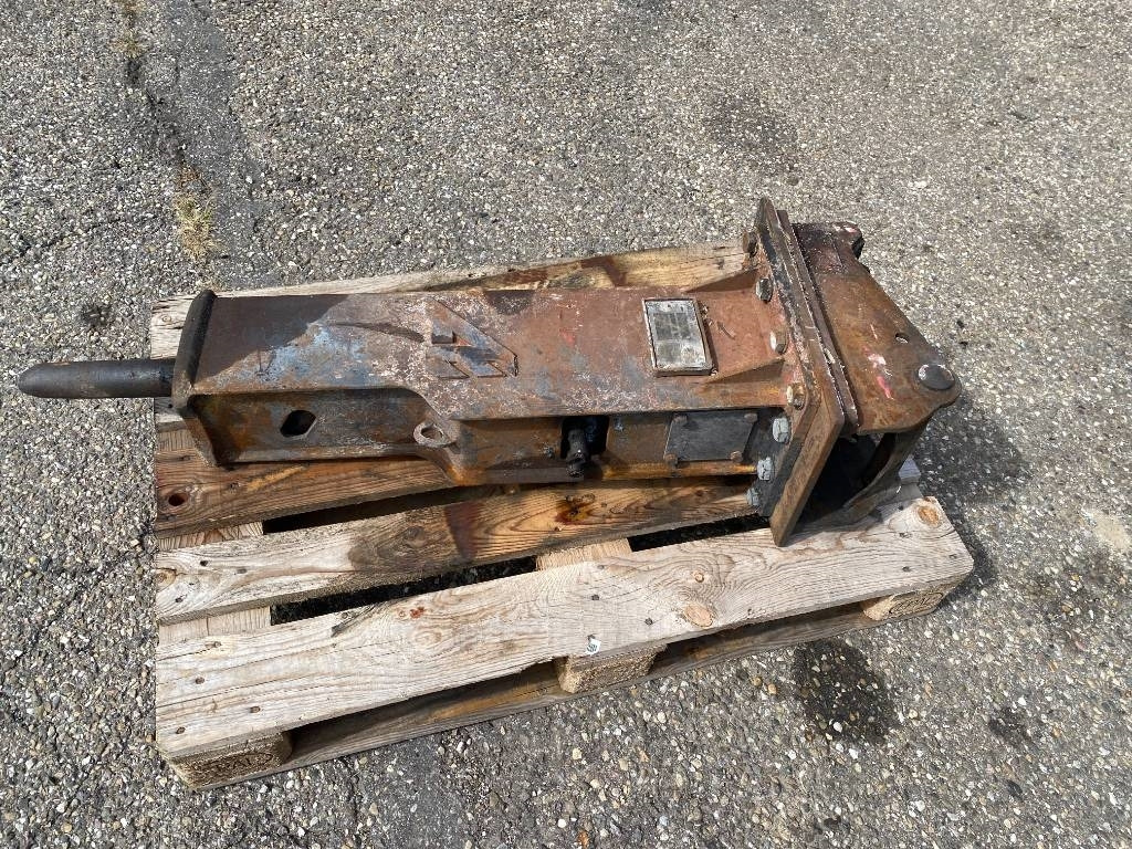 Takeuchi TB 250 + Brise roche et Godets endommagée - Mini excavator: picture 4 Takeuchi TB 250 + Brise roche et Godets endommagée - Mini excavator: picture 4