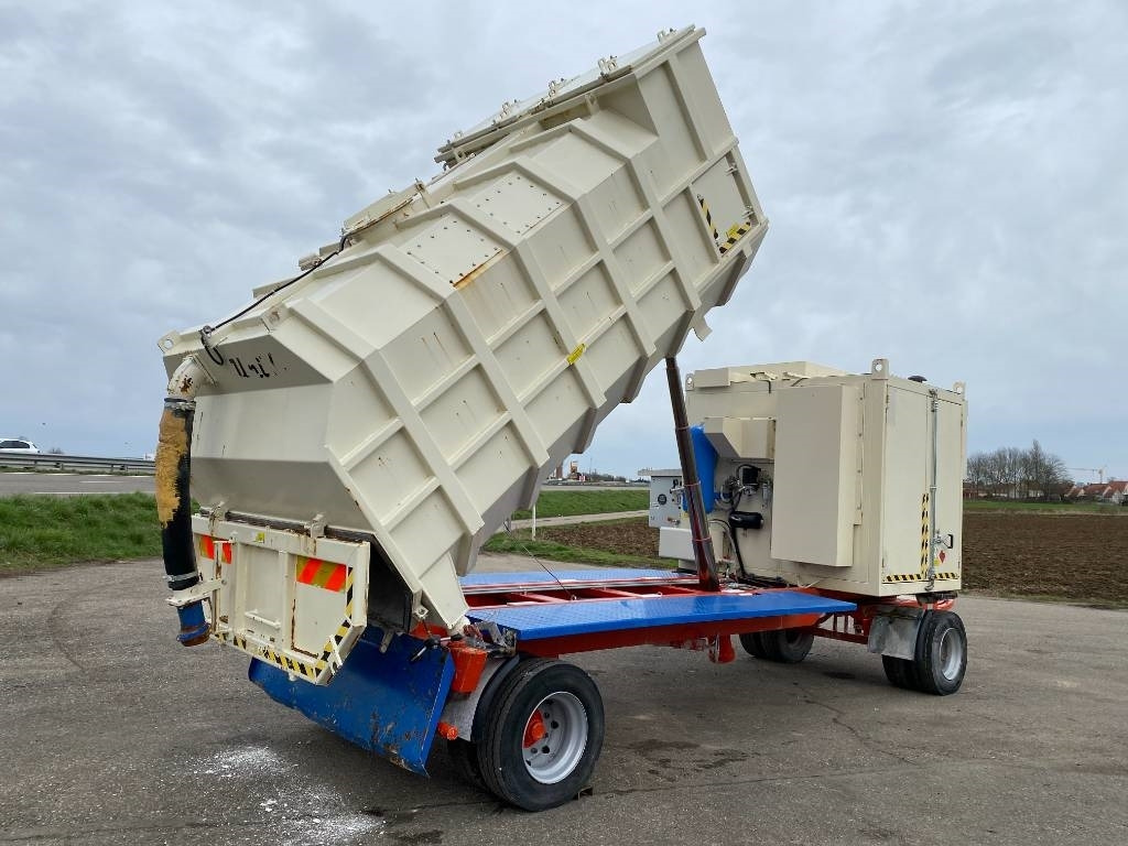 UNIVAC ASPIRATEUR MOBILE UNIVAC SC90DAV9AR-C - Vacuum truck: picture 5 UNIVAC ASPIRATEUR MOBILE UNIVAC SC90DAV9AR-C - Vacuum truck: picture 5