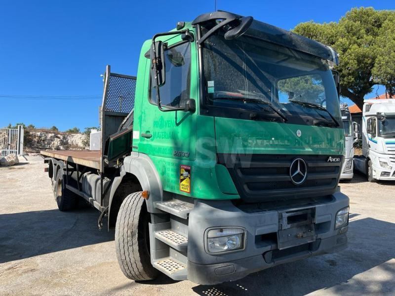 Mercedes AXOR 2533 PLATEAU GRUE - Dropside/ Flatbed truck: picture 1 Mercedes AXOR 2533 PLATEAU GRUE - Dropside/ Flatbed truck: picture 1