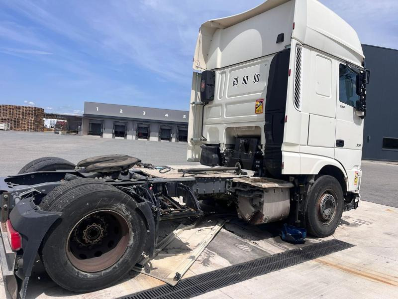 DAF XF 530 - Tractor unit: picture 4 DAF XF 530 - Tractor unit: picture 4