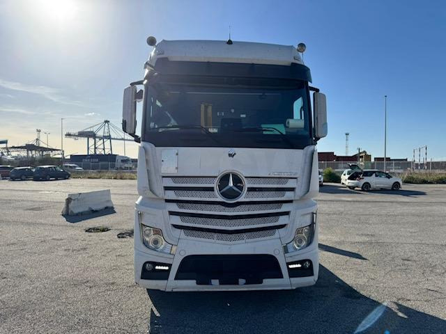 Mercedes ACTROS 1853 RETARDER - Tractor unit: picture 2 Mercedes ACTROS 1853 RETARDER - Tractor unit: picture 2