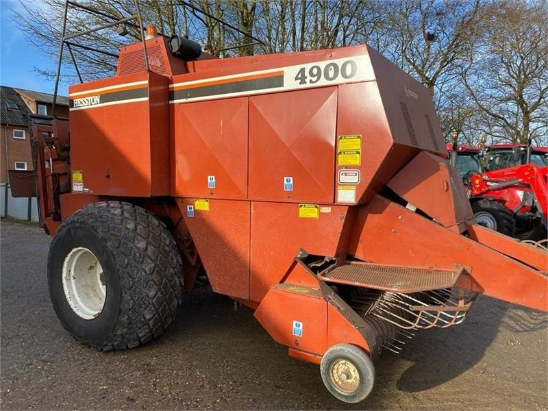 Hesston Hesston 4900 - Square baler: picture 1 Hesston Hesston 4900 - Square baler: picture 1
