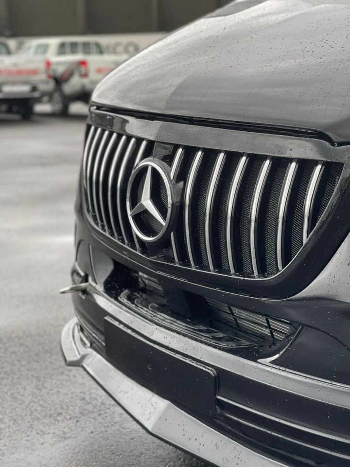 Mercedes Sprinter 519 CDI 2.2L Diesel Automatic VIP - Minibus, Passenger van: picture 5 Mercedes Sprinter 519 CDI 2.2L Diesel Automatic VIP - Minibus, Passenger van: picture 5