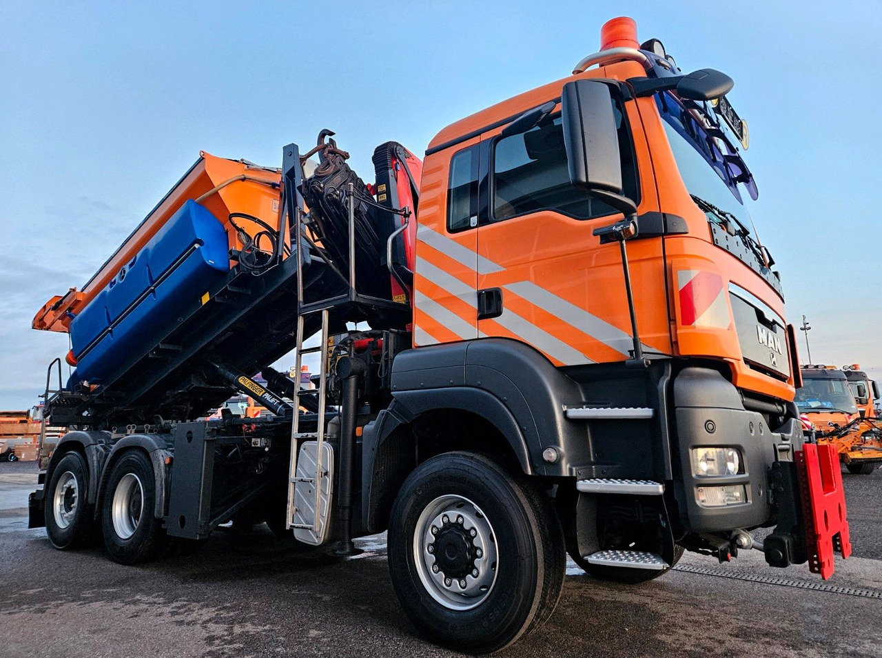 Tipper, Crane truck MAN TGS 28.400 6x4-4 BL Palfinger PK12002 Kran Euro5: picture 11