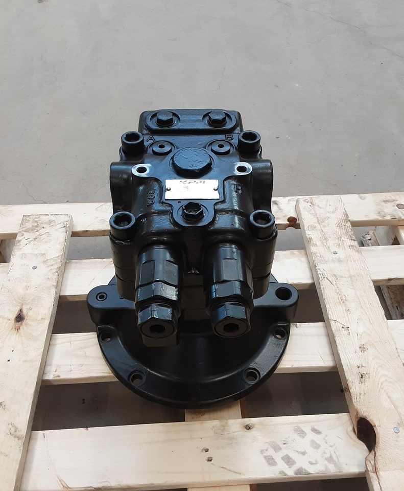 Kawasaki YX15V00005F3 - Swing motor for Crawler excavator: picture 1 Kawasaki YX15V00005F3 - Swing motor for Crawler excavator: picture 1