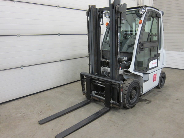 NISSAN Y1D2A20Q - Diesel forklift: picture 1 NISSAN Y1D2A20Q - Diesel forklift: picture 1