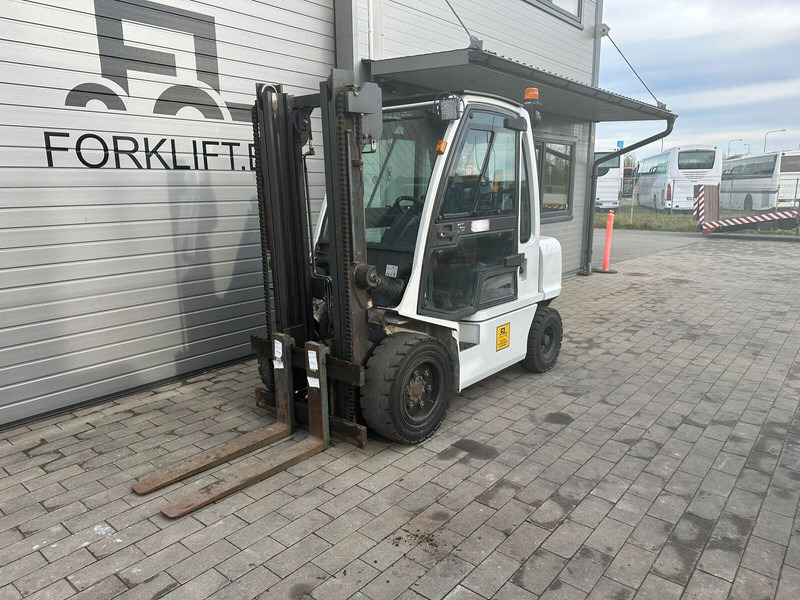 Nissan YG1D2A30Q - Diesel forklift: picture 1 Nissan YG1D2A30Q - Diesel forklift: picture 1