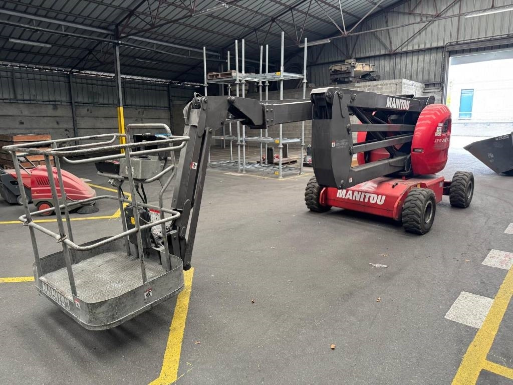 Manitou AET 170J - Articulated boom: picture 4 Manitou AET 170J - Articulated boom: picture 4