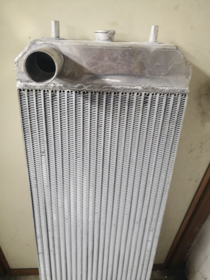RADIATORE HITACHI ZX 200.3 210.3 OE 4625641- 4650352 - Radiator: picture 1 RADIATORE HITACHI ZX 200.3 210.3 OE 4625641- 4650352 - Radiator: picture 1