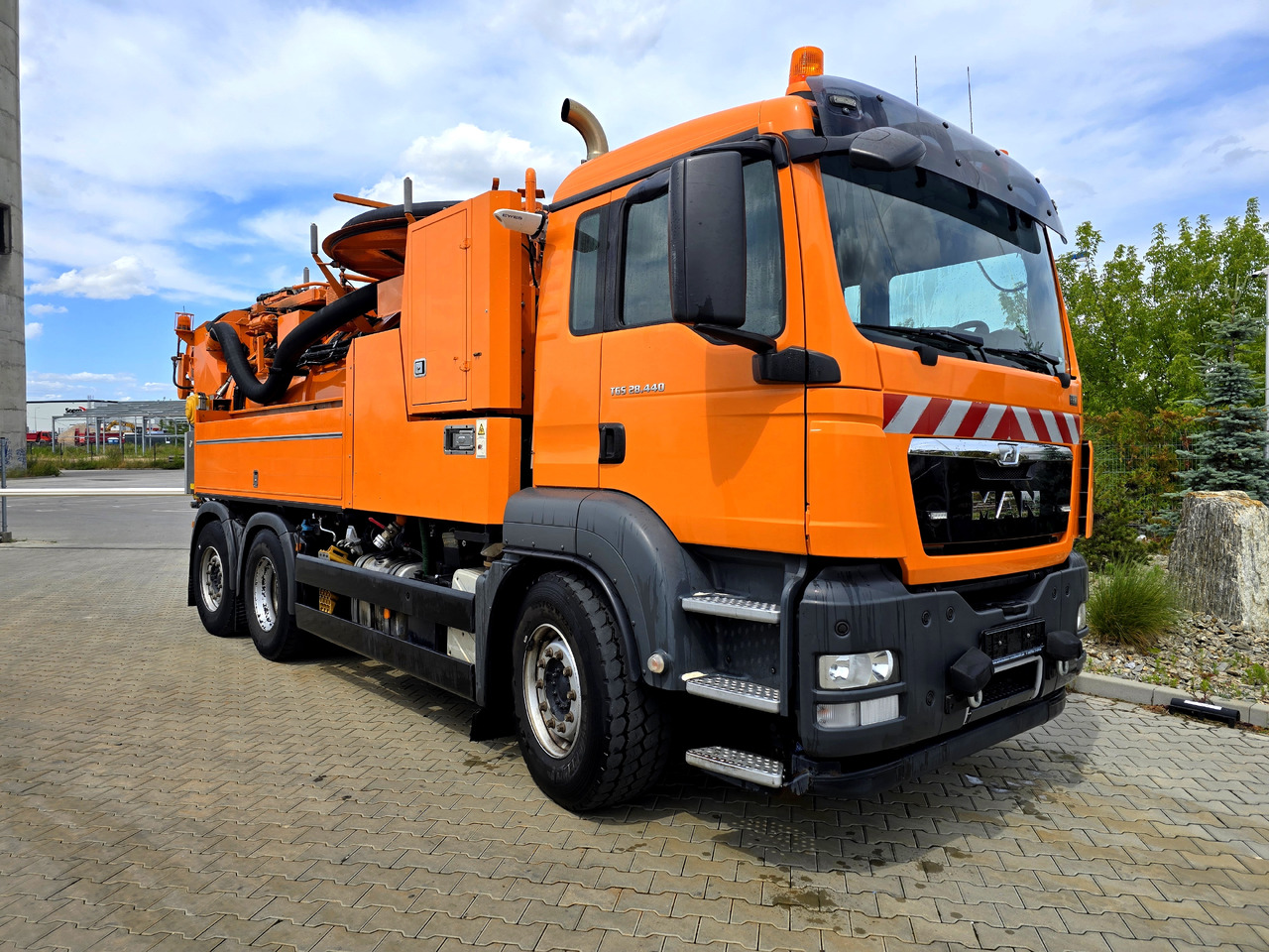 MAN TGS 28.440 - Vacuum truck: picture 3 MAN TGS 28.440 - Vacuum truck: picture 3