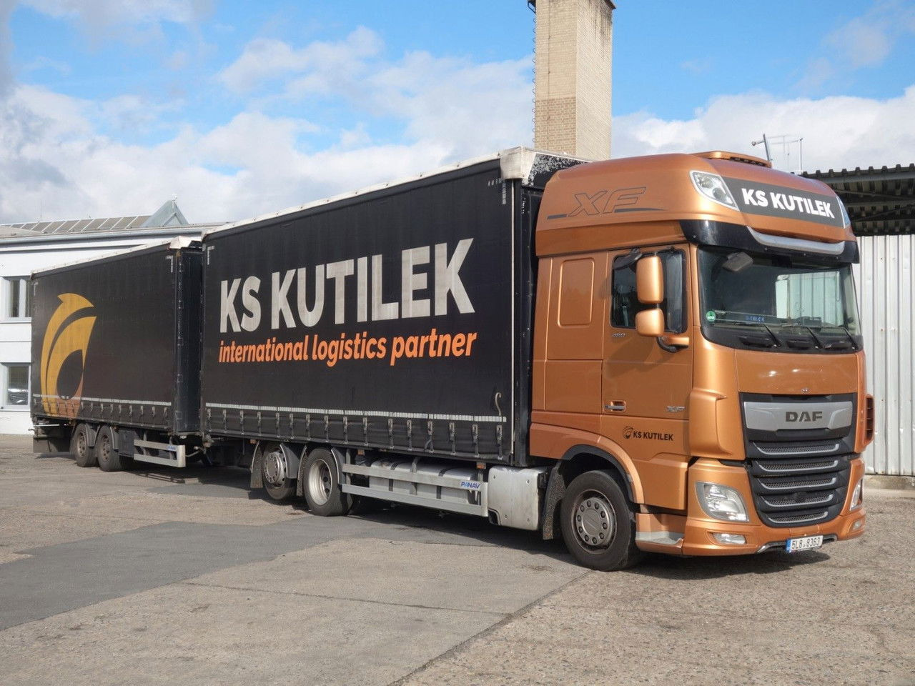 DAF XF 480 SSC, 120 cbm, Durchfahren - Curtainsider truck: picture 3 DAF XF 480 SSC, 120 cbm, Durchfahren - Curtainsider truck: picture 3