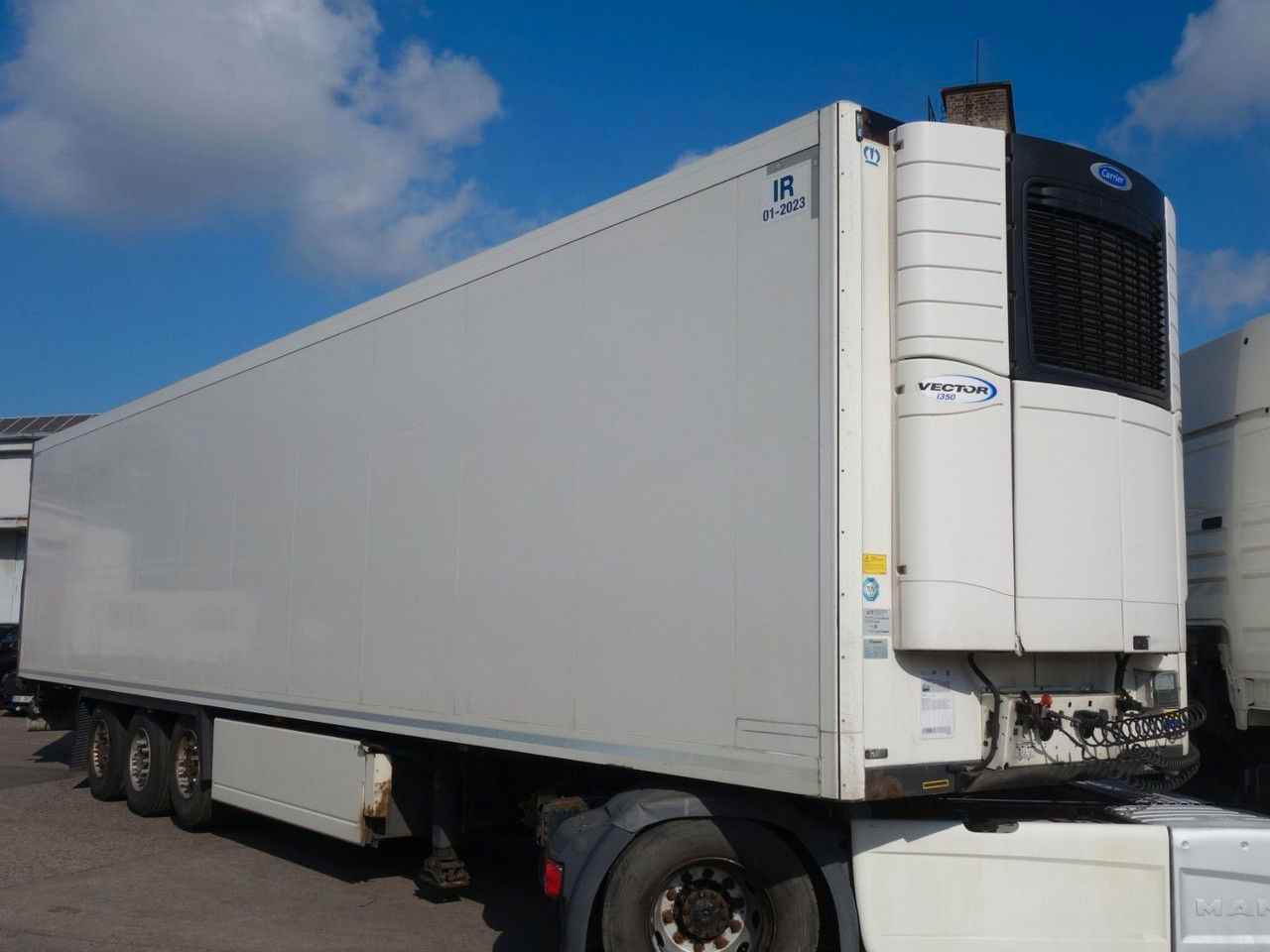 Krone SD Carrier Vector 1350 - Refrigerator semi-trailer: picture 3 Krone SD Carrier Vector 1350 - Refrigerator semi-trailer: picture 3