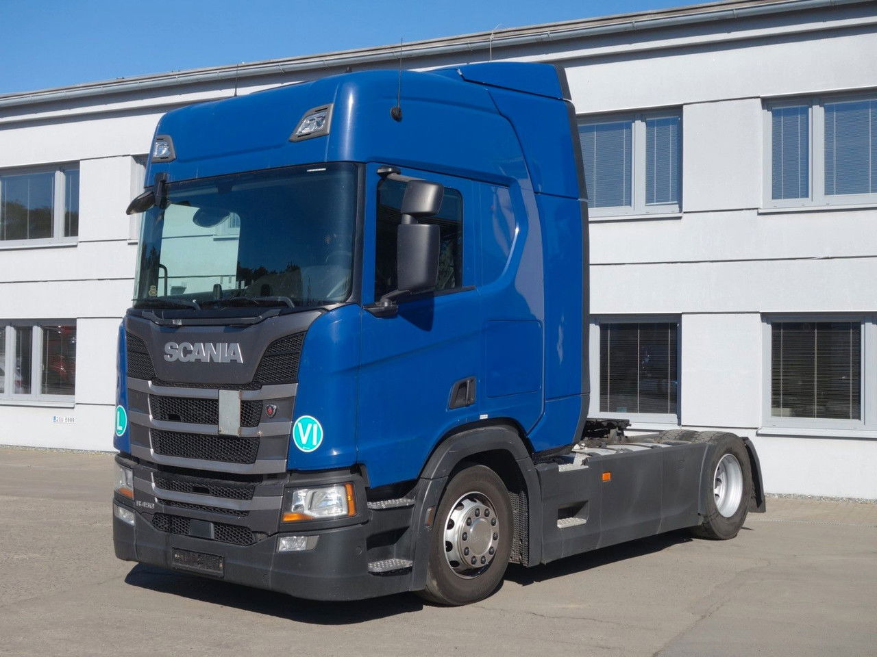 Scania R450 Standard, Retarder, Full service - Tractor unit: picture 2 Scania R450 Standard, Retarder, Full service - Tractor unit: picture 2