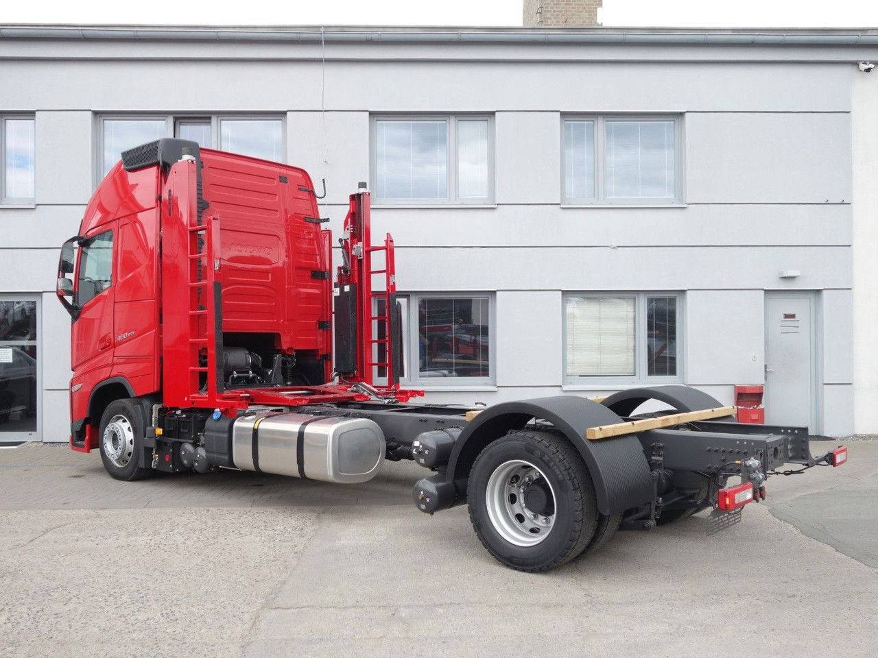 Volvo FH 13 XL 460 TC Neue fur Kassbohrer,Rolfo, Rimo - Cab chassis truck: picture 4 Volvo FH 13 XL 460 TC Neue fur Kassbohrer,Rolfo, Rimo - Cab chassis truck: picture 4