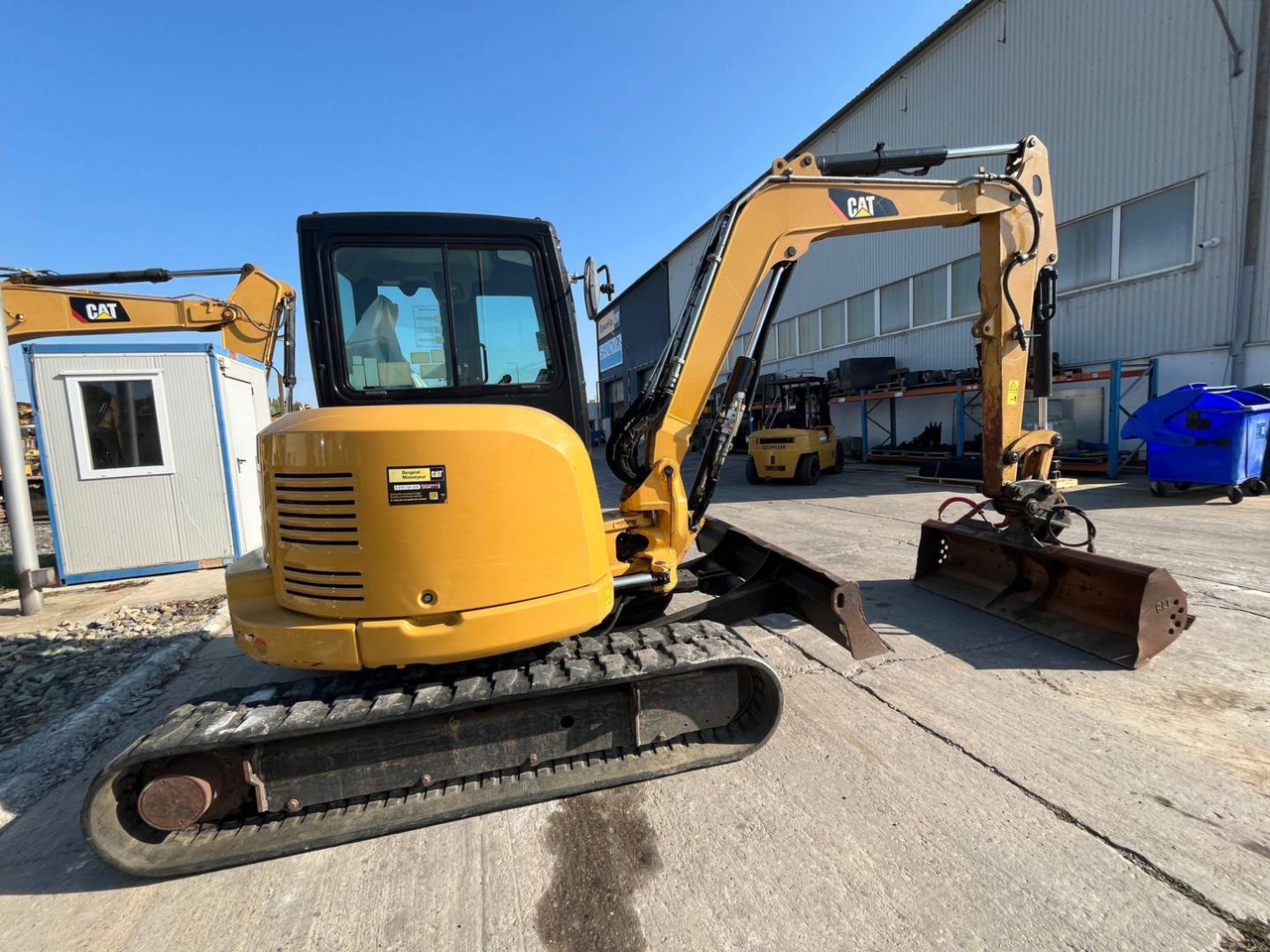 CAT 305.5E2CR - Crawler excavator: picture 2 CAT 305.5E2CR - Crawler excavator: picture 2