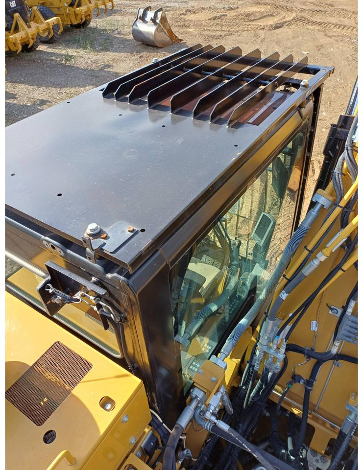 Crawler excavator CAT 326FLN: picture 27