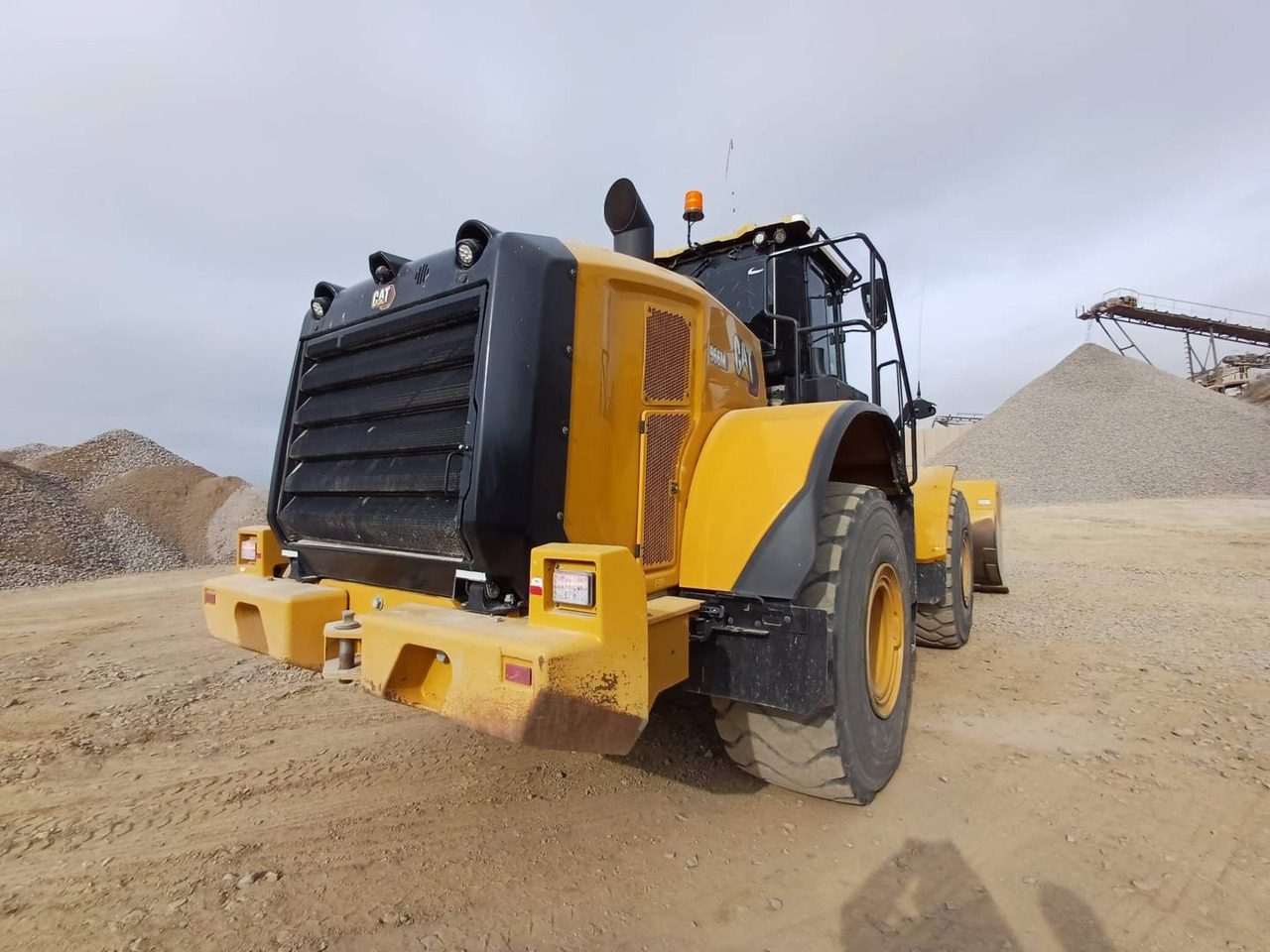CAT 966 M - Wheel loader: picture 2 CAT 966 M - Wheel loader: picture 2