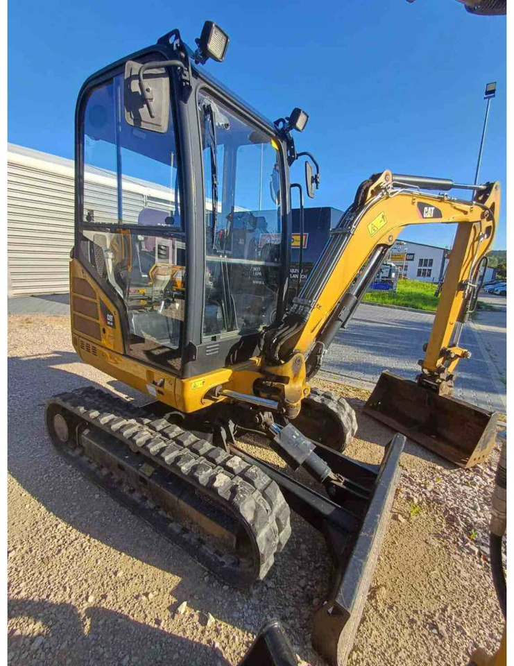 CAT 302.4D - Crawler excavator: picture 1 CAT 302.4D - Crawler excavator: picture 1