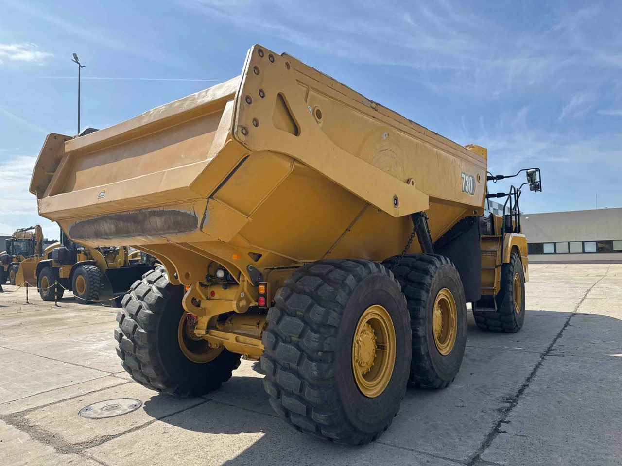 CAT 730 - Articulated dumper: picture 3 CAT 730 - Articulated dumper: picture 3