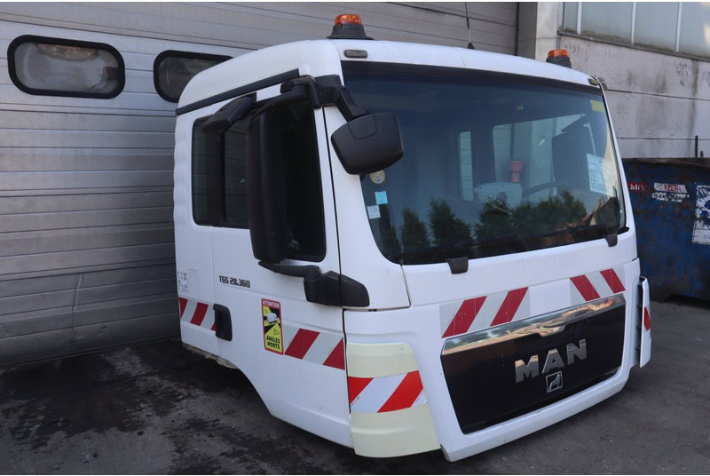 MAN F99L17 TGS - Cab and interior for Truck: picture 2 MAN F99L17 TGS - Cab and interior for Truck: picture 2