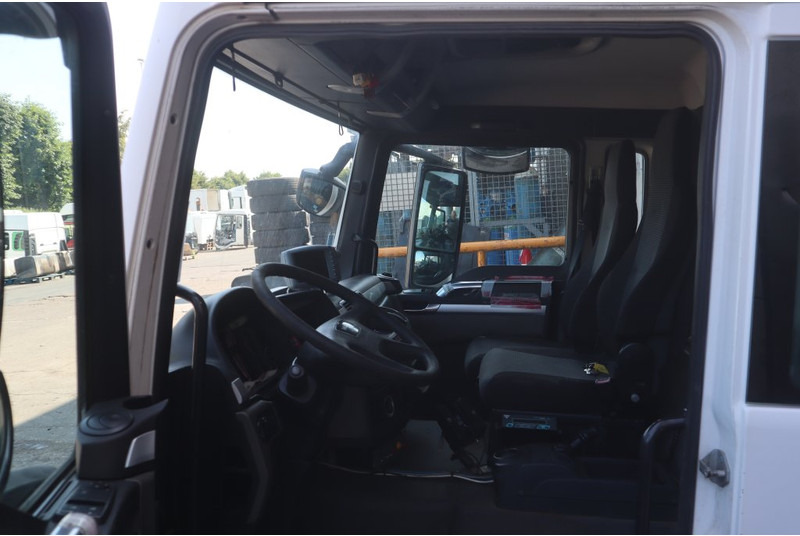 MAN F99L17 TGS - Cab and interior for Truck: picture 5 MAN F99L17 TGS - Cab and interior for Truck: picture 5