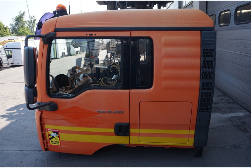 MAN F99L34 TGA - Cab and interior for Truck: picture 5 MAN F99L34 TGA - Cab and interior for Truck: picture 5