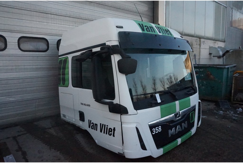 MAN F99L39 TGS - Cab and interior for Truck: picture 2 MAN F99L39 TGS - Cab and interior for Truck: picture 2