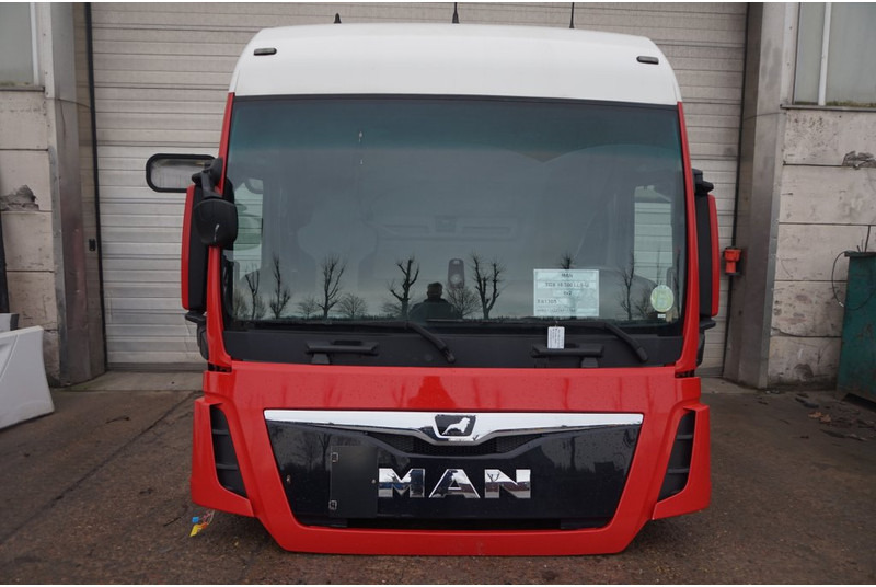 MAN F99L41 TGX XXL EURO6 81.60000-7925 - Cab and interior for Truck: picture 1 MAN F99L41 TGX XXL EURO6 81.60000-7925 - Cab and interior for Truck: picture 1