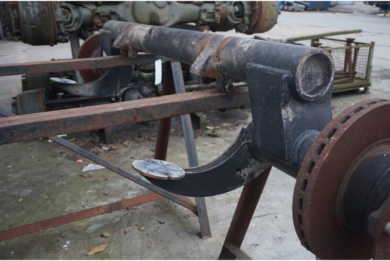 MAN LO-06-02 - Front axle for Truck: picture 3 MAN LO-06-02 - Front axle for Truck: picture 3