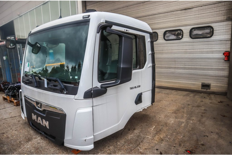 MAN TG3 NN NEW - Cab and interior for Truck: picture 2 MAN TG3 NN NEW - Cab and interior for Truck: picture 2