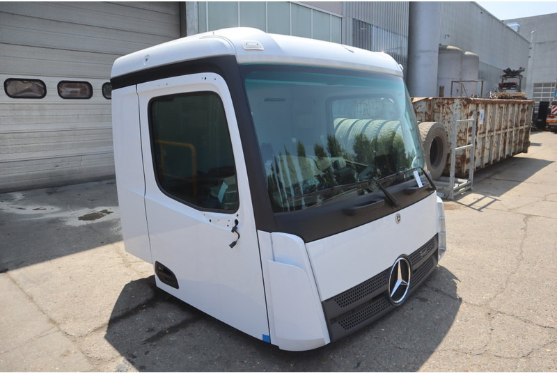 Mercedes-Benz AROCS M-CAB CLASSICSPACE 2.3M - Cab and interior for Truck: picture 4 Mercedes-Benz AROCS M-CAB CLASSICSPACE 2.3M - Cab and interior for Truck: picture 4