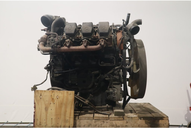 Mercedes-Benz OM501LA EURO3 410PS - Engine for Truck: picture 1 Mercedes-Benz OM501LA EURO3 410PS - Engine for Truck: picture 1