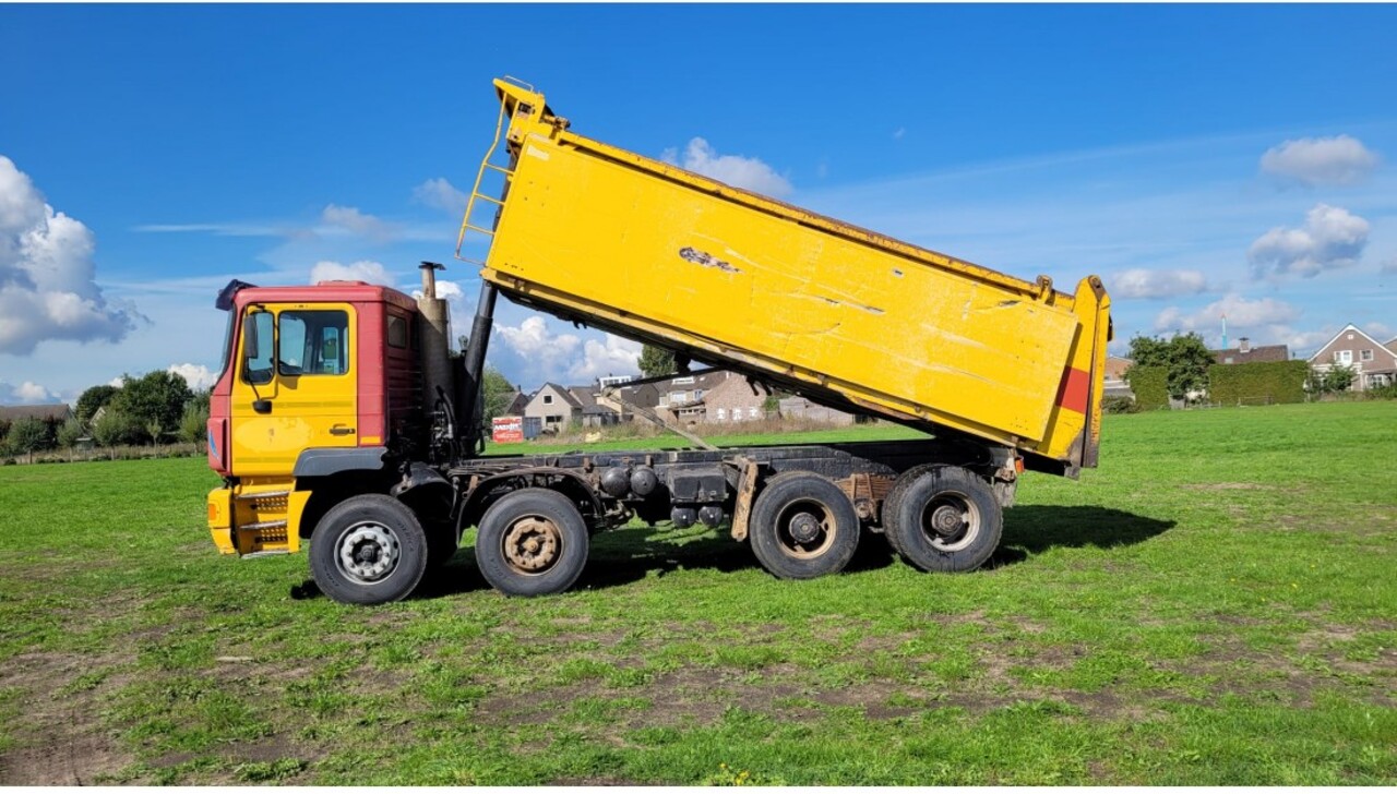 MAN 41.364 EURO 2 8X4 TIPPER SPRING/SPRING MANUAL GEARBOX - Tipper: picture 3 MAN 41.364 EURO 2 8X4 TIPPER SPRING/SPRING MANUAL GEARBOX - Tipper: picture 3