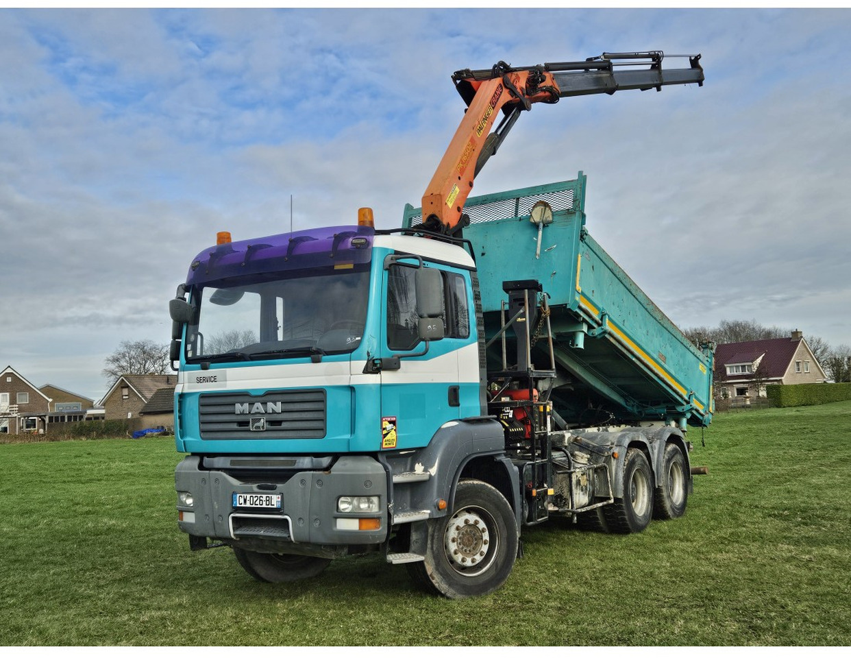 MAN TGA 33.360 TIPPER 3 SIDE CRANE PALFINGER 16502 *REMOTE CONTROL - Tipper: picture 1 MAN TGA 33.360 TIPPER 3 SIDE CRANE PALFINGER 16502 *REMOTE CONTROL - Tipper: picture 1