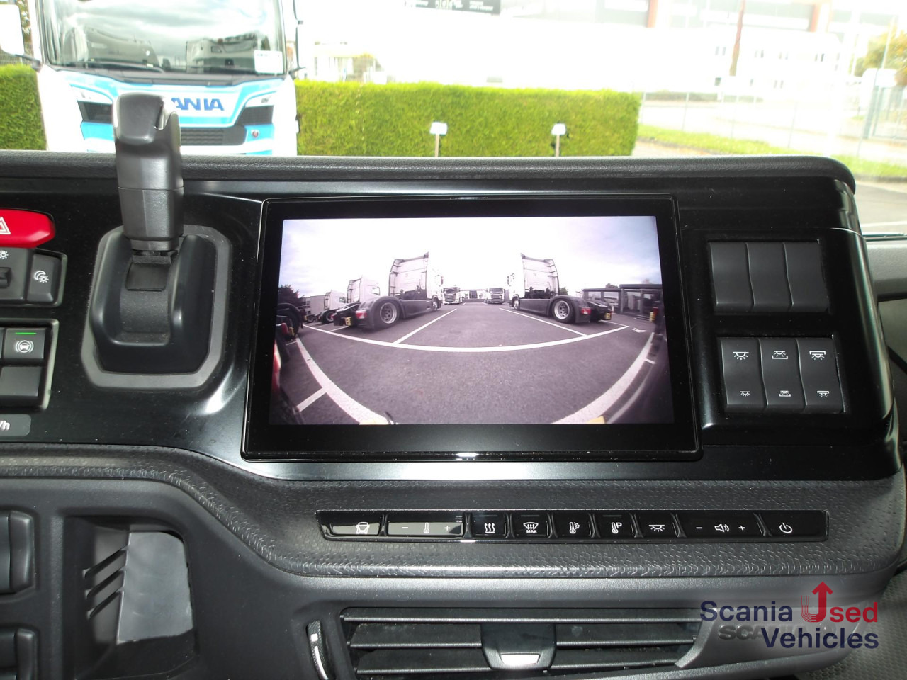 SCANIA R 460 EB - MEGA - HIGHLINE - 2x TANKs - ACC - Tractor unit: picture 3 SCANIA R 460 EB - MEGA - HIGHLINE - 2x TANKs - ACC - Tractor unit: picture 3