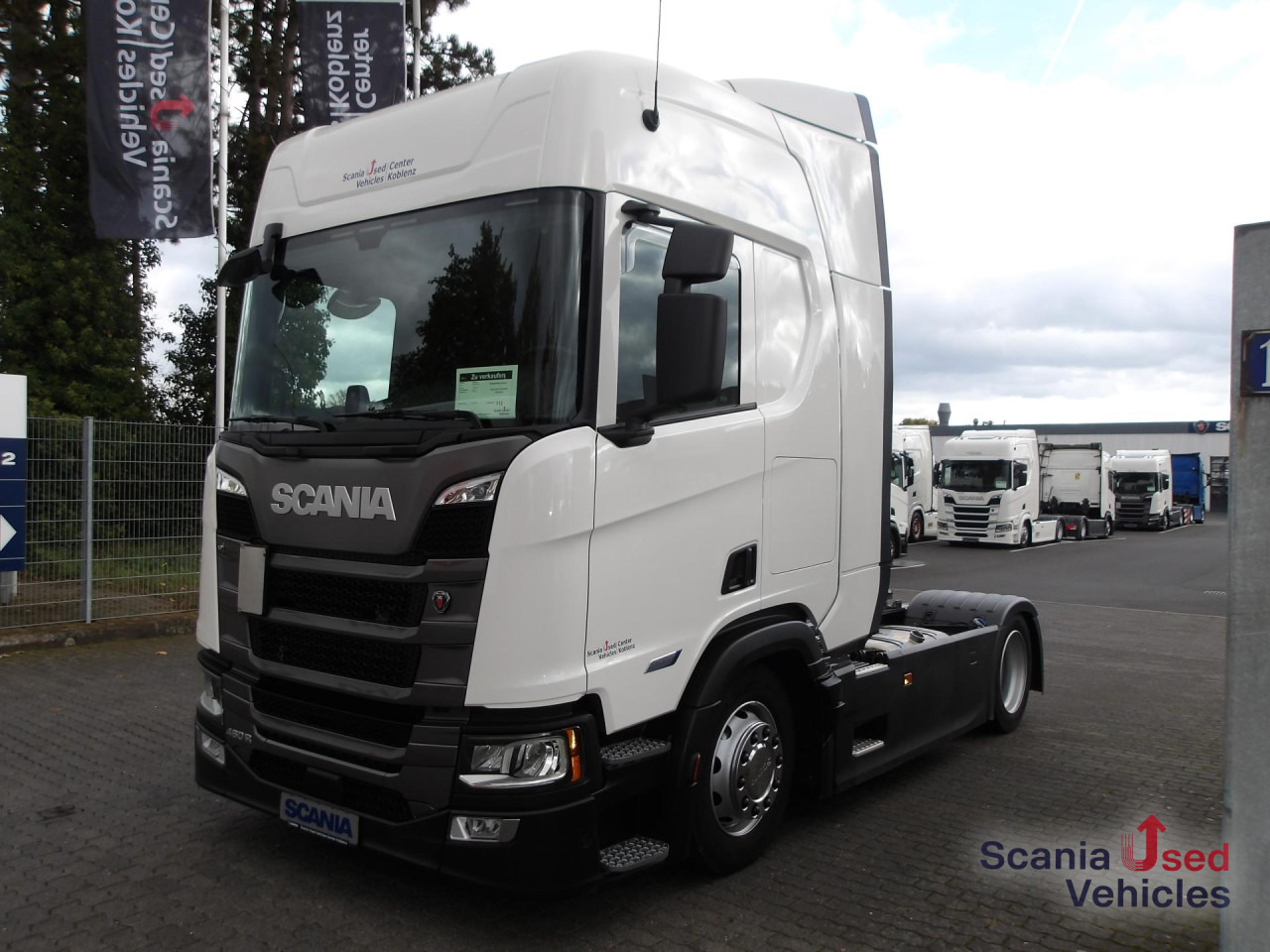 Tractor unit SCANIA R 460 EB - MEGA - HIGHLINE - 2x TANKs - ACC: picture 10 Tractor unit SCANIA R 460 EB - MEGA - HIGHLINE - 2x TANKs - ACC: picture 10