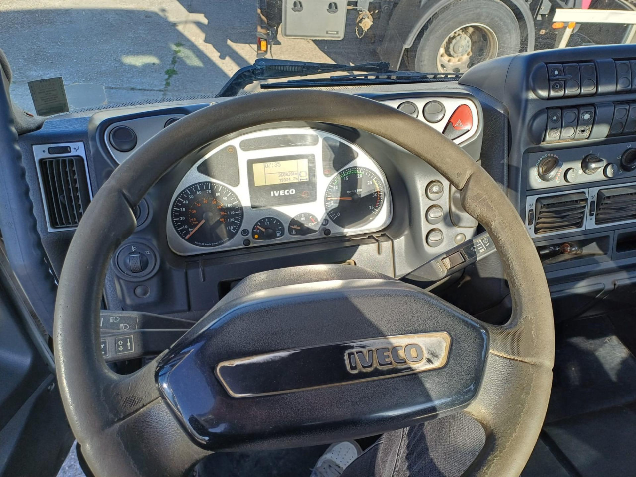 IVECO Daily Eurocargo ML180E28/P - Tipper: picture 4 IVECO Daily Eurocargo ML180E28/P - Tipper: picture 4