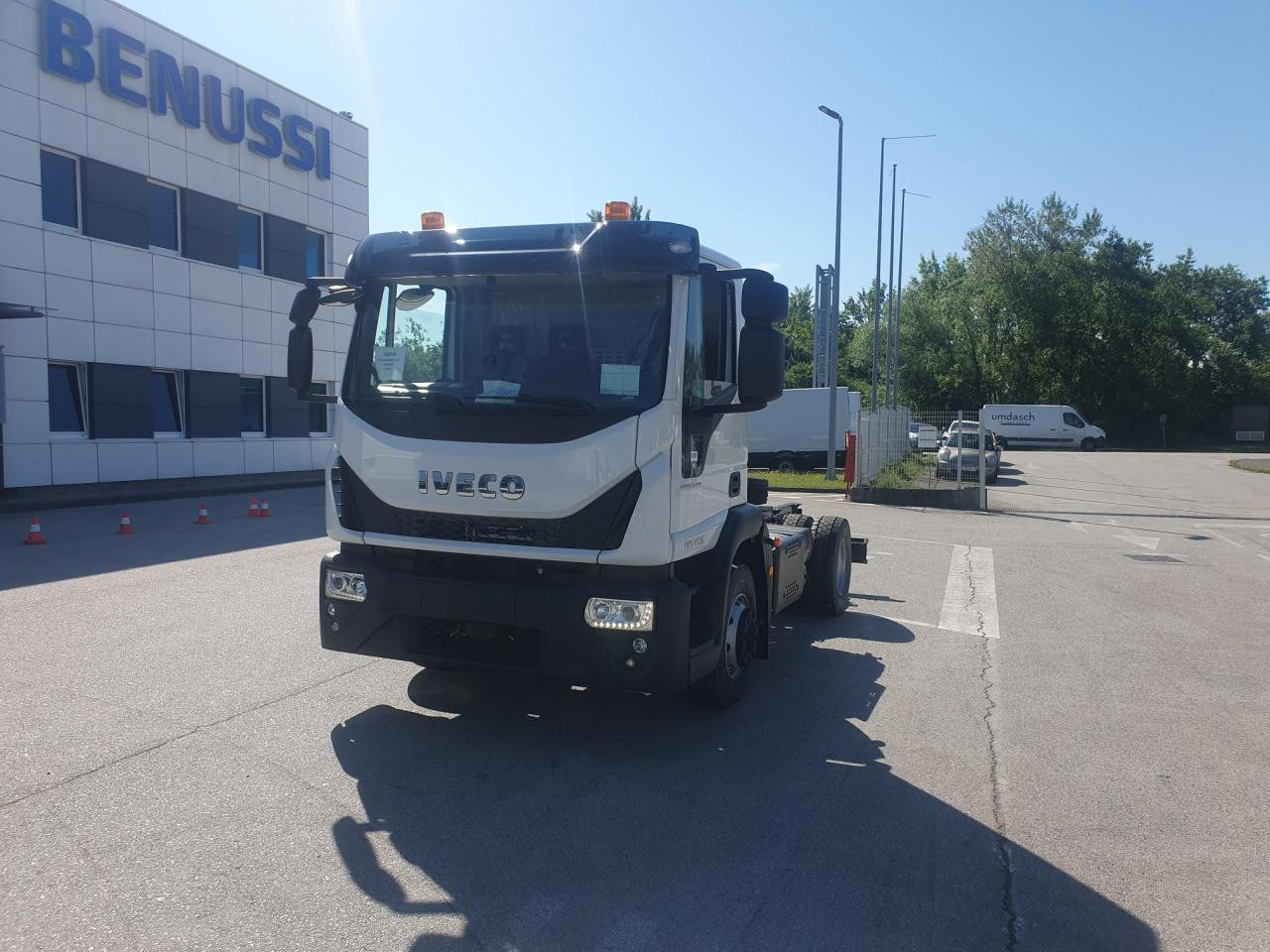 IVECO Eurocargo ML140E25/P - Cab chassis truck: picture 1 IVECO Eurocargo ML140E25/P - Cab chassis truck: picture 1