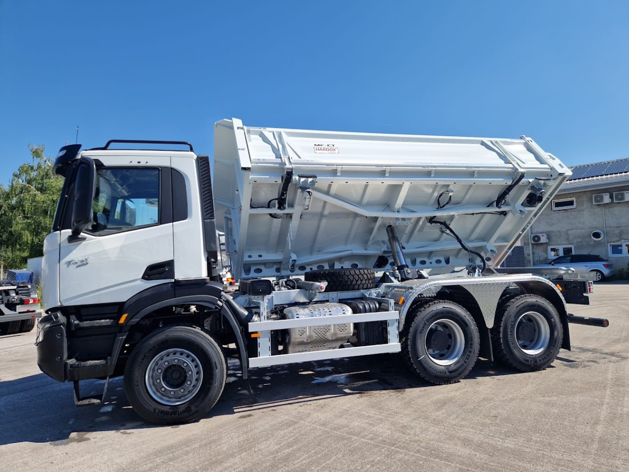 IVECO T-WAY AD380T45 - Tipper van: picture 2 IVECO T-WAY AD380T45 - Tipper van: picture 2