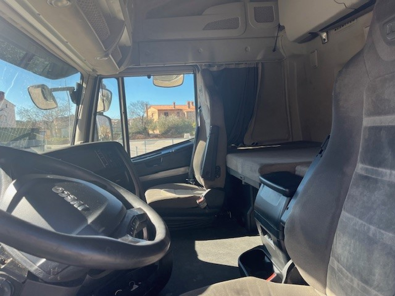 Tractor unit IVECO Stralis AS440S42T/P: picture 6