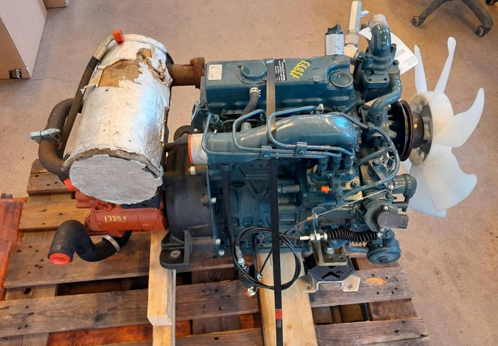 Engine for Construction machinery Motor D1803 Kubota KX101: picture 1