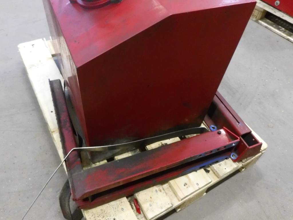 Scania Hydraultank - Hydraulics for Truck: picture 3 Scania Hydraultank - Hydraulics for Truck: picture 3