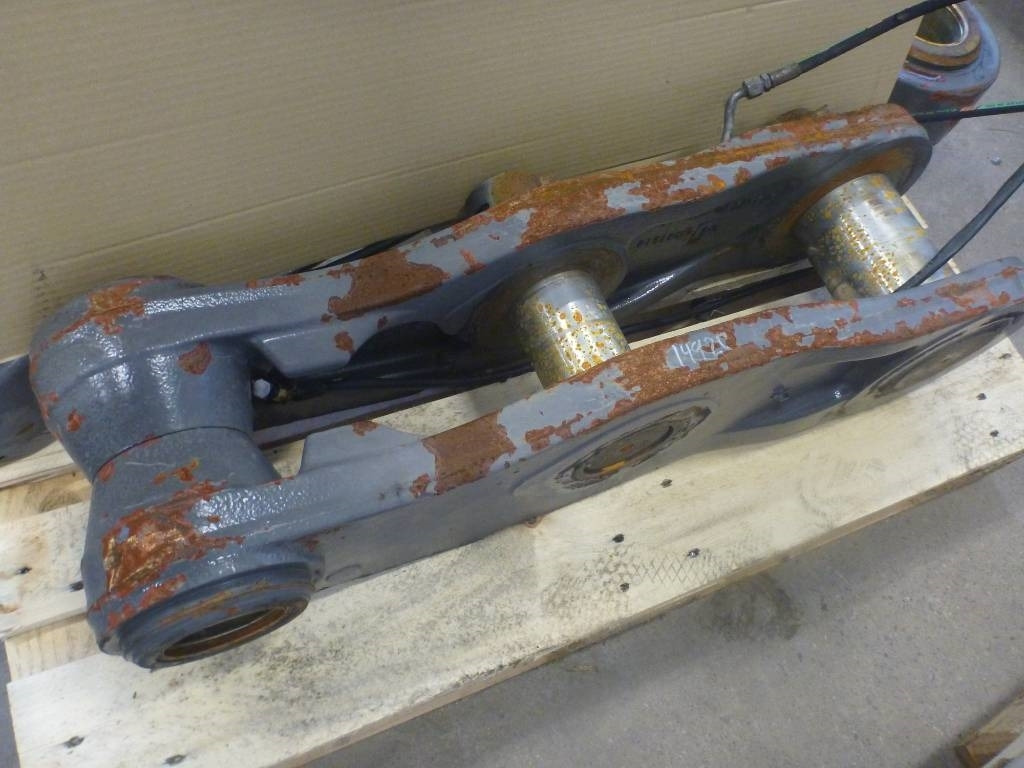 Volvo L 180 H Nedre tiltlänk - Boom for Construction machinery: picture 2 Volvo L 180 H Nedre tiltlänk - Boom for Construction machinery: picture 2