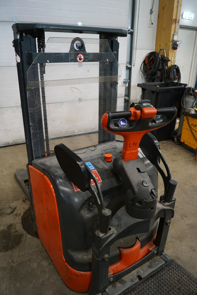 LINDE L14ap - Stacker: picture 5 LINDE L14ap - Stacker: picture 5