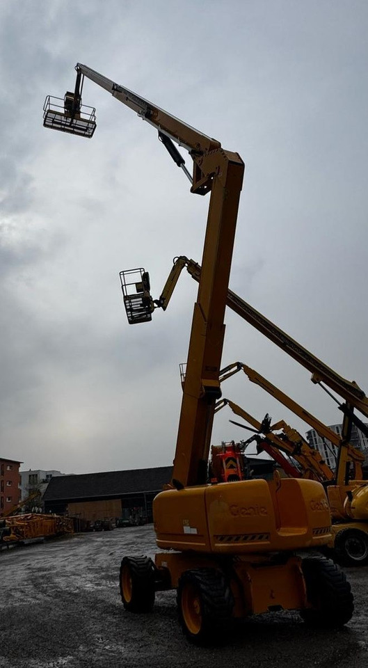 Genie Z-80/60, 24.4meter height - Truck mounted aerial platform: picture 5 Genie Z-80/60, 24.4meter height - Truck mounted aerial platform: picture 5