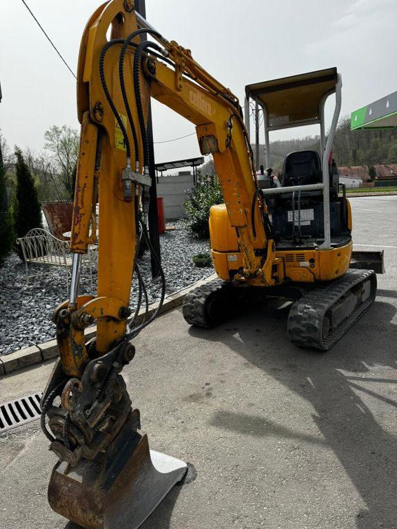 IHI 25VX3, 2.5ton, SWISS Machine IHI 25VX3, 2.5ton, SWISS Machine - Mini excavator: picture 1 IHI 25VX3, 2.5ton, SWISS Machine IHI 25VX3, 2.5ton, SWISS Machine - Mini excavator: picture 1