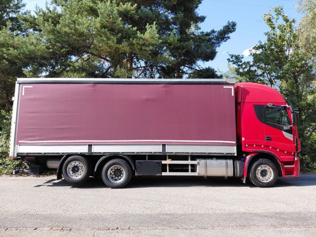 Curtainsider truck Iveco 260S42 Stralis, 6x2, Retarder, Euro 6, 7.80m box: picture 6 Curtainsider truck Iveco 260S42 Stralis, 6x2, Retarder, Euro 6, 7.80m box: picture 6